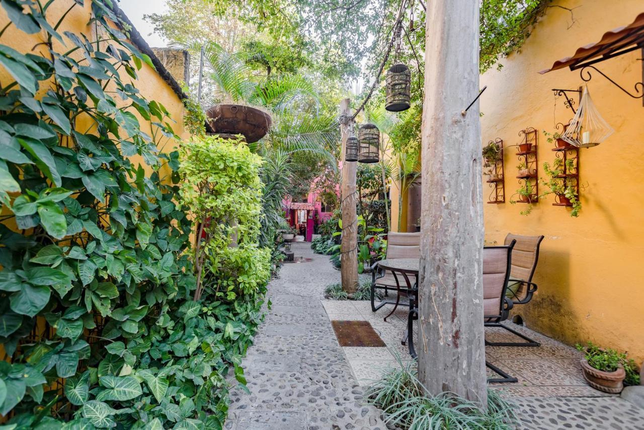 Hotel Rosa Morada Tlaquepaque Kültér fotó