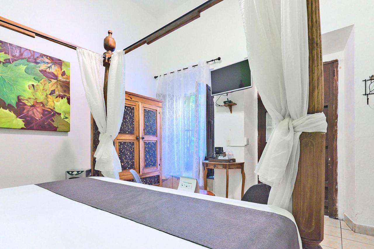 Hotel Rosa Morada Tlaquepaque Kültér fotó