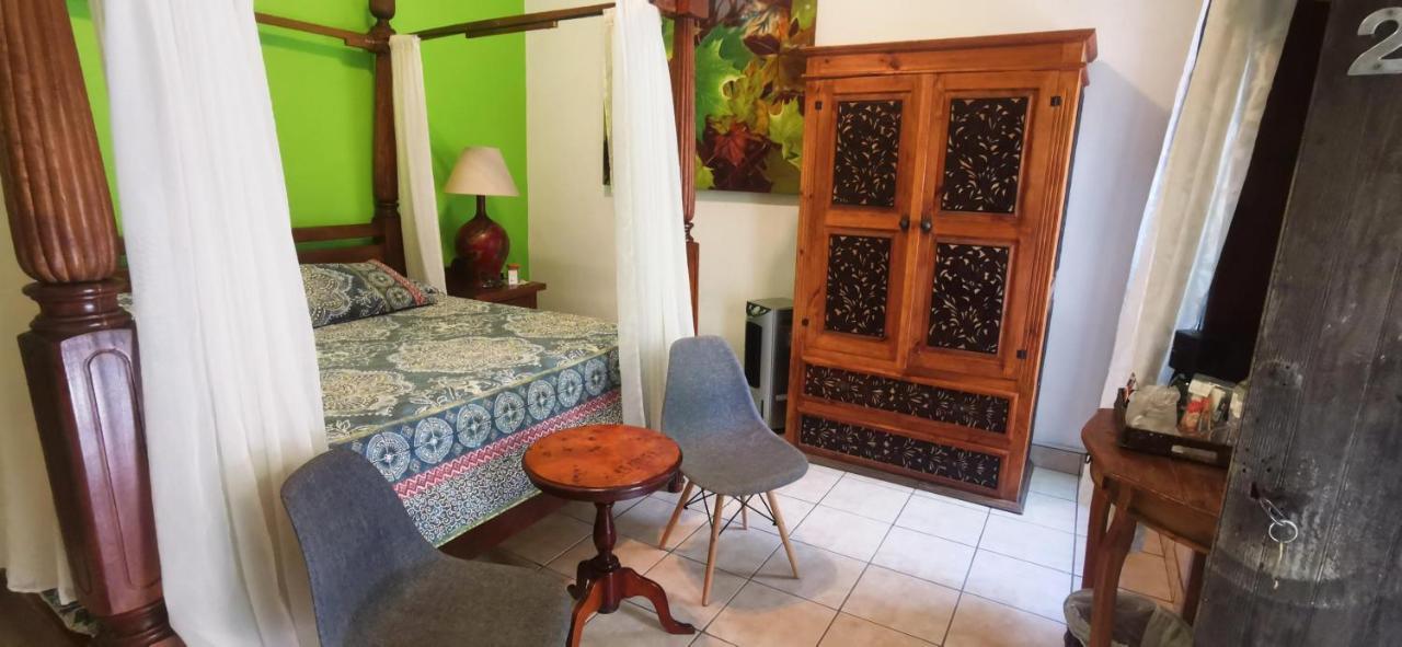 Hotel Rosa Morada Tlaquepaque Kültér fotó