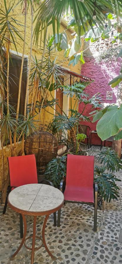 Hotel Rosa Morada Tlaquepaque Kültér fotó